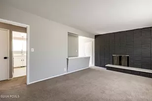 394 E Bridlewood Dr, Salt Lake City, UT 84107 - Photo 7