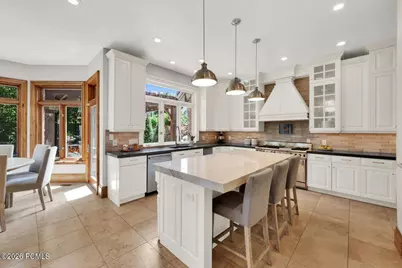 5083 S Clarenden Place, Salt Lake City, UT 84117 - Photo 17