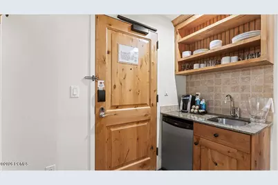 1476 W Newpark Boulevard #202, Park City, UT 84098 - Photo 17