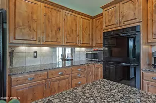 726 N Donner Hill Circle, Salt Lake City, UT 84108 - Photo 25
