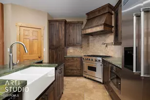 7352 Pine Ridge Dr, Park City, UT 84098 - Photo 9