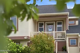 1681 N Farm Meadow Rd, Farmington, UT 84025 - Photo 5