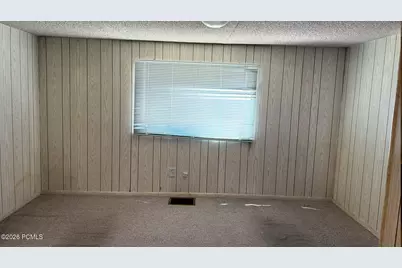369 N 400, East Carbon, UT 84520 - Photo 7