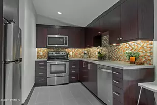 350 E Capitol Oaks Ln, Salt Lake City, UT 84103 - Photo 73
