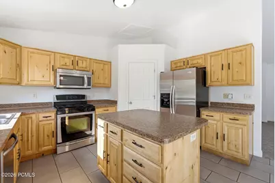 5680 S 2550, Roy, UT 84067 - Photo 5