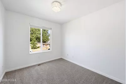 5680 S 2550, Roy, UT 84067 - Photo 7
