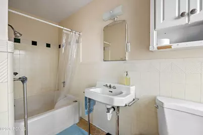 905 E 200 S, Salt Lake City, UT 84102 - Photo 27