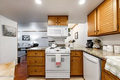 950 Park Avenue #215, Park City, UT 84060 - Photo 5