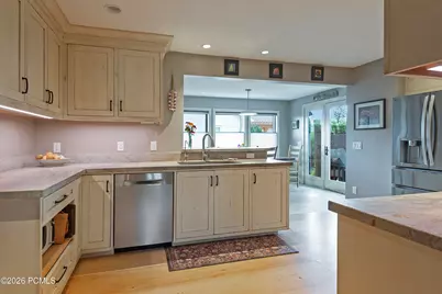261 W 500, Midway, UT 84049 - Photo 23