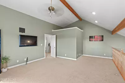 1146 N 700, Centerville, UT 84014 - Photo 19