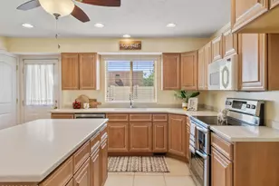 1146 N 700, Centerville, UT 84014 - Photo 23