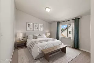 1146 N 700, Centerville, UT 84014 - Photo 21