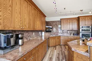 1365 Pinnacle Dr, Park City, UT 84060 - Photo 25