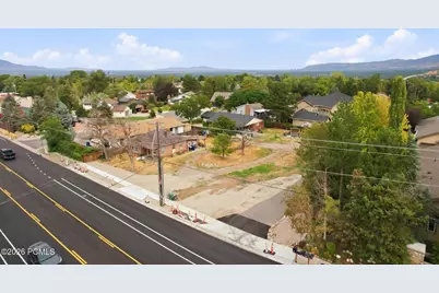 3085 E Fort Union Boulevard, Salt Lake City, UT 84121 - Photo 3