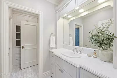 5579 S Walker Woods Lane, Holladay, UT 84117 - Photo 37