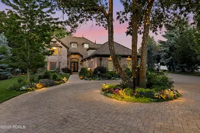 5579 S Walker Woods Lane, Holladay, UT 84117 - Photo 5