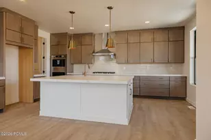 934 S Cloverfield Ct, Heber City, UT 84032 - Photo 3