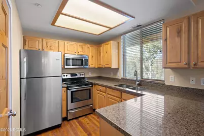 1600 W Pinebrook Boulevard #Bldg E/Apt E7, Park City, UT 84098 - Photo 9
