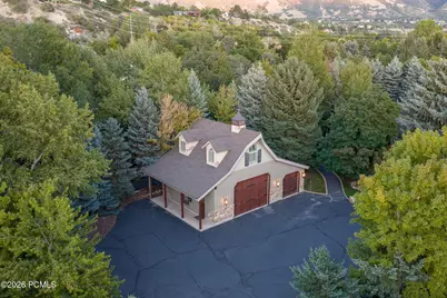 2238 E Cottonwood Cove Lane, Cottonwood Heights, UT 84121 - Photo 119