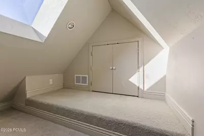 2238 E Cottonwood Cove Lane, Cottonwood Heights, UT 84121 - Photo 49