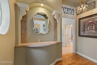 2238 E Cottonwood Cove Lane, Cottonwood Heights, UT 84121 - Photo 27