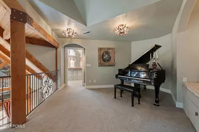 2238 E Cottonwood Cove Lane, Cottonwood Heights, UT 84121 - Photo 39