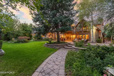 2238 E Cottonwood Cove Lane, Cottonwood Heights, UT 84121 - Photo 107