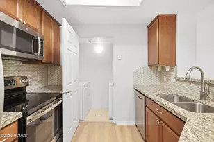 900 W Bitner Rd, Park City, UT 84098 - Photo 11