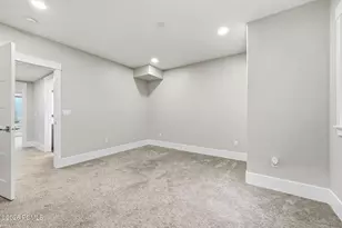 11091 N Shoreline Dr, Hideout, UT 84036 - Photo 31