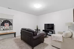 262 N Almond St, Salt Lake City, UT 84103 - Photo 29