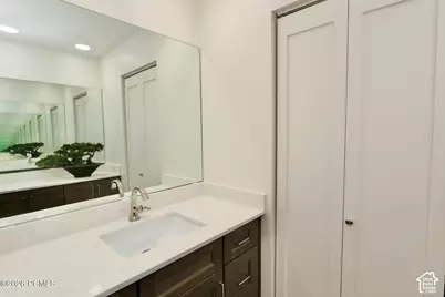262 N Almond Street, Salt Lake City, UT 84103 - Photo 21