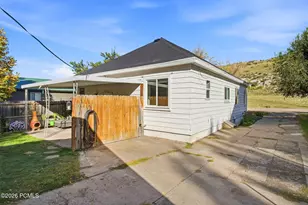 267 N Main St, Coalville, UT 84017 - Photo 37