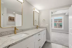 2340 E Phylden Dr, Holladay, UT 84117 - Photo 31