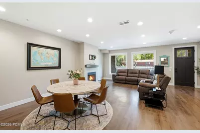 2340 E Phylden Drive #202, Holladay, UT 84117 - Photo 29