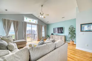 807 S Shore Dr, Surf City, NC 28445 - Photo 7