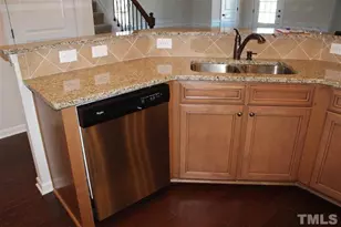 4105 Overcup Oak Ln, Cary, NC 27519 - Photo 5