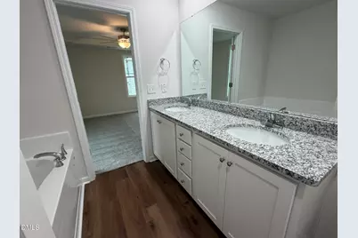 130 Tulipfield Way, Benson, NC 27504 - Photo 11