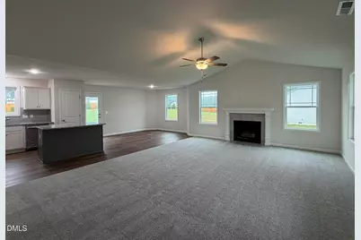 130 Tulipfield Way, Benson, NC 27504 - Photo 3