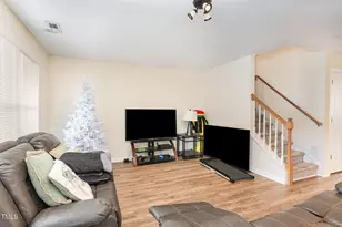 7820 Averette Field Dr, Raleigh, NC 27616 - Photo 5