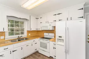 6824 Branton Dr, Cary, NC 27519 - Photo 11