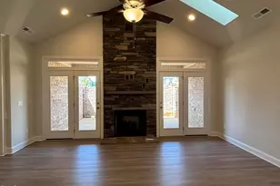 1095 Beechcraft Dr, Mebane, NC 27302 - Photo 5