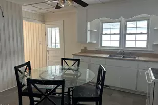209 E Harnett St, Dunn, NC 28334 - Photo 11