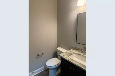 520 S Lincoln Street, Benson, NC 27504 - Photo 11