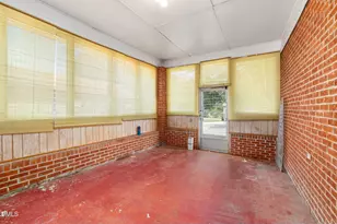 936 Eaton St, Henderson, NC 27536 - Photo 17