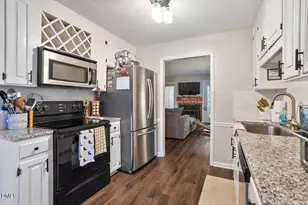 5442 Sharpe Dr, Raleigh, NC 27612 - Photo 5