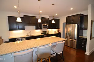 204 Shale Creek Dr, Durham, NC 27703 - Photo 11