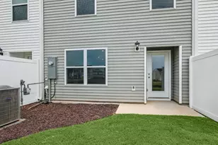205 Holton St, Wilsons Mills, NC 27577 - Photo 27