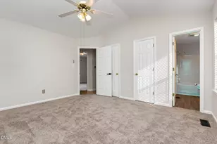 2108 Carthage Cir, Raleigh, NC 27604 - Photo 21