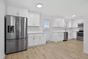 804 Plentywood Ct, Raleigh, NC 27615 - Photo 11