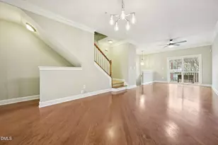 10510 Sablewood Dr, Raleigh, NC 27617 - Photo 11